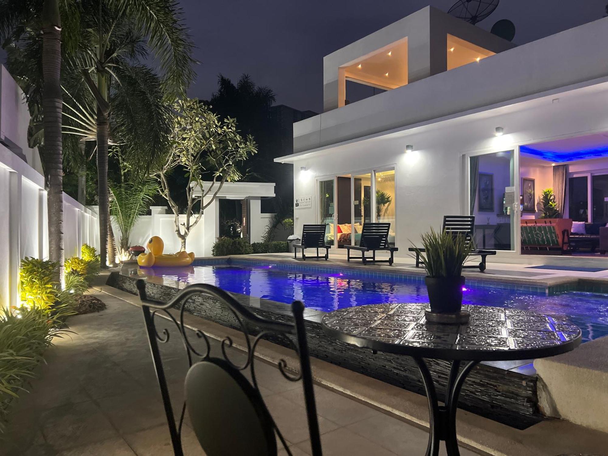 Villas In Pattaya Джомтьєн-Біч Номер фото
